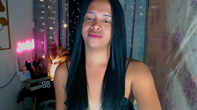 Snapshot of Lorainnelustts chatting on February 2026 02:00:01 AM Lorainnelustts online show from February 2026 02:00:01 AM