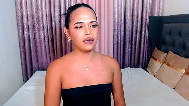 Snapshot of Lorainnelustts chatting on October 2025 03:18:02 AM Lorainnelustts online show from October 2025 03:18:02 AM