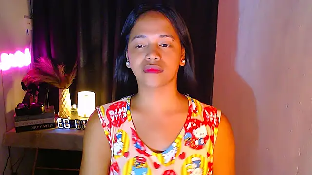 Lorainnelustts online show from November 2025 08:03:02 AM