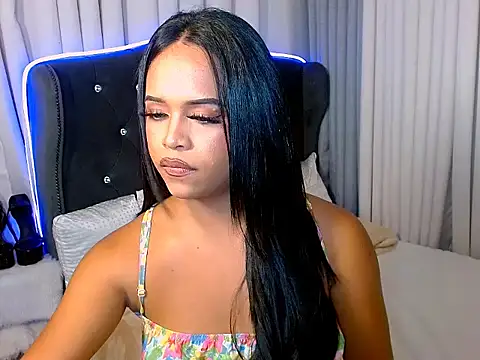 Snapshot of Lorainnelustts chatting on October 2025 01:45:01 PM Lorainnelustts online show from October 2025 01:45:01 PM