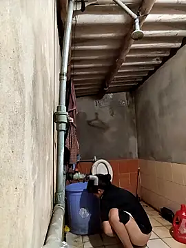 Snapshot of Harmony92 chatting on October 2025 12:17:02 PM Harmony92 online show from October 2025 12:17:02 PM