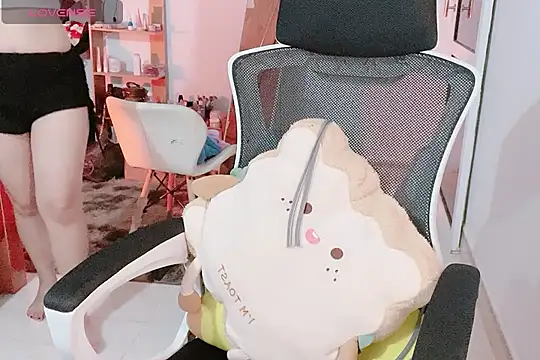    Daisy    online show from October 2025 06:47:02 AM