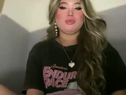 Snapshot of Naughtyrosecum chatting on October 2025 02:29:01 PM Naughtyrosecum online show from October 2025 02:29:01 PM