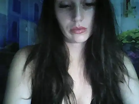 Qinini online show from September 2025 07:03:02 PM