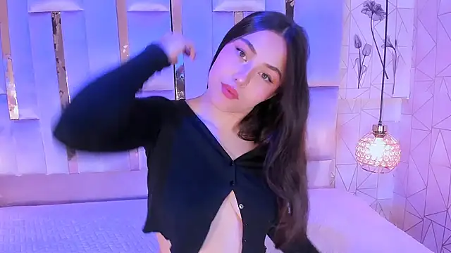 HannaCollins  online show from December 2025 01:04:02 PM