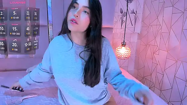 HannaCollins  online show from December 2025 01:17:02 PM