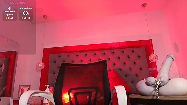 MirandaSould online show from April 2026 01:25:02 PM