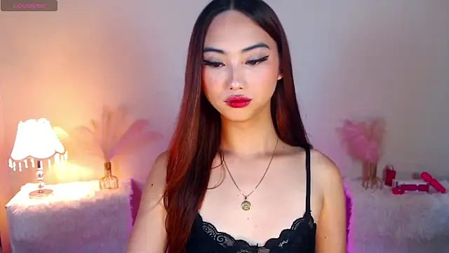 Kiah Wyatt online show from November 2025 06:17:02 AM