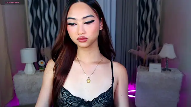 Kiah Wyatt online show from November 2025 05:22:01 AM