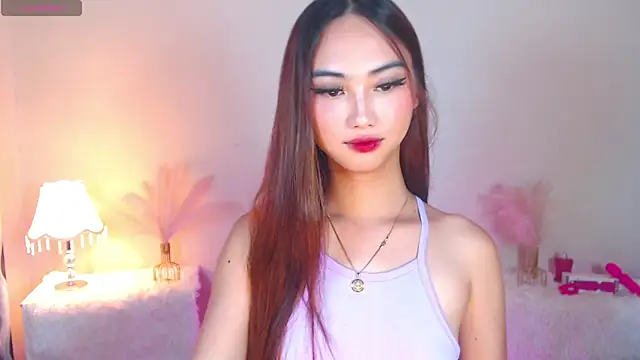 Kiah Wyatt online show from November 2025 07:23:01 AM