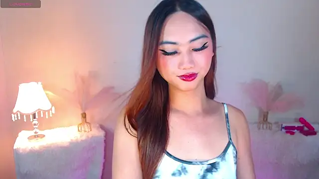 Kiah Wyatt online show from November 2025 07:19:02 AM