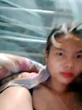 CloudyChu online show from October 2025 02:10:01 AM