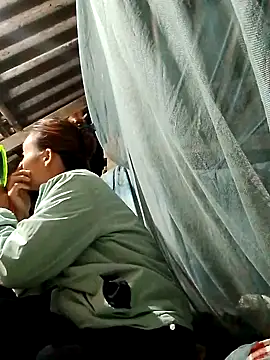 CloudyChu online show from November 2025 05:56:02 AM