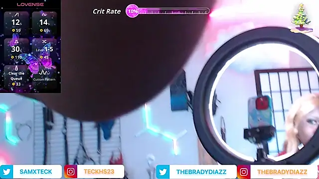 Snapshot of SamXTeck chatting on December 2025 12:55:02 AM SamXTeck online show from December 2025 12:55:02 AM