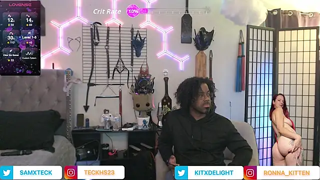 Snapshot of SamXTeck chatting on November 2025 02:44:02 AM SamXTeck online show from November 2025 02:44:02 AM