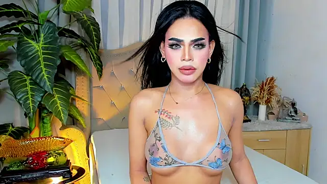 MochaliciousTransOnTop online show from January 2026 03:02:01 AM