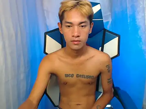 riks tyler online show from November 2025 04:02:02 AM