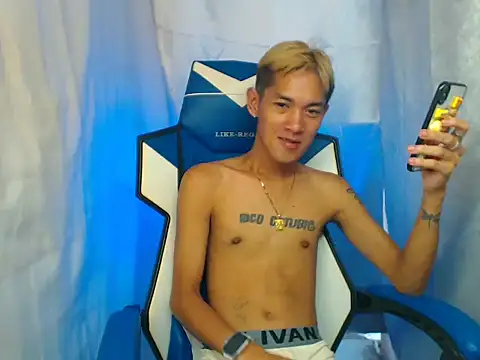 riks tyler online show from November 2025 05:35:02 AM