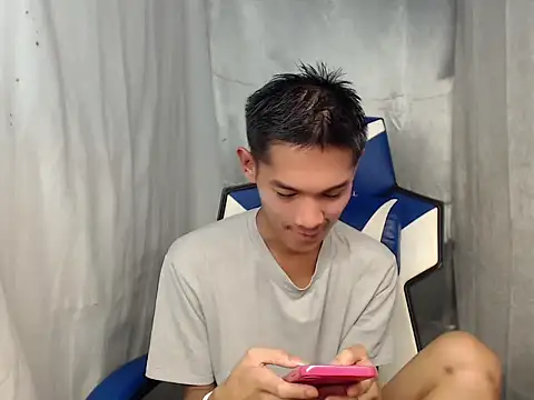 riks tyler online show from April 2026 09:45:02 AM