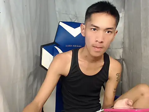 riks tyler online show from April 2026 07:37:01 PM