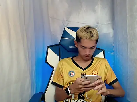 riks tyler online show from December 2025 07:44:01 AM