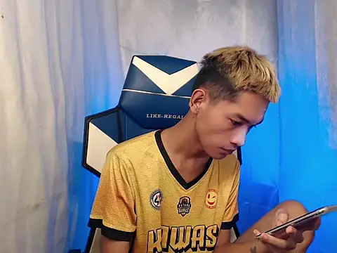 riks tyler online show from December 2025 07:40:01 PM