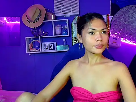 urgirljane online show from June 2026 07:09:02 PM