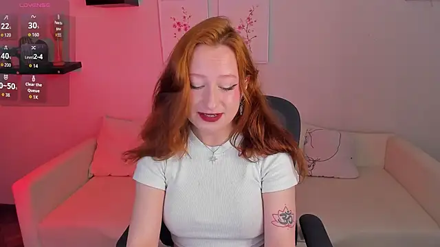 Snapshot of Violet_Griffen chatting on May 2026 03:55:02 PM Violet Griffen online show from May 2026 03:55:02 PM