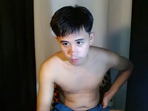 Snapshot of urasianbigcock chatting on October 2025 07:04:02 PM urasianbigcock online show from October 2025 07:04:02 PM
