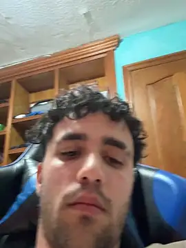 Snapshot of aavrdvh33 chatting on April 2026 01:07:01 AM aavrdvh33 online show from April 2026 01:07:01 AM