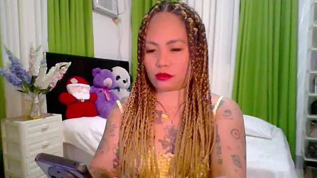 Snapshot of EstellaStarXxx chatting on November 2025 04:32:02 PM EstellaStarXxx online show from November 2025 04:32:02 PM