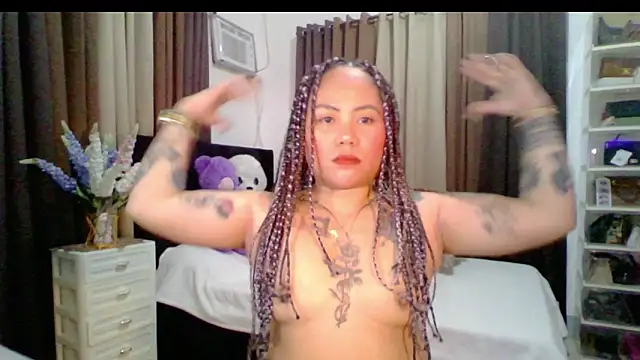 Snapshot of EstellaStarXxx chatting on November 2025 01:14:02 PM EstellaStarXxx online show from November 2025 01:14:02 PM