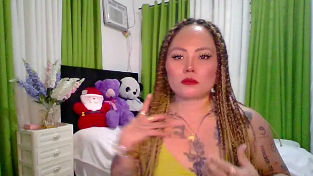 Snapshot of EstellaStarXxx chatting on November 2025 06:33:02 PM EstellaStarXxx online show from November 2025 06:33:02 PM