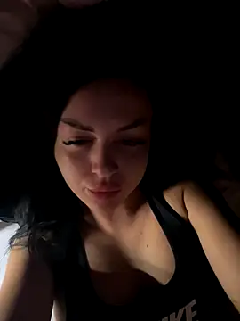 KenyaCruz online show from October 2025 08:21:01 PM
