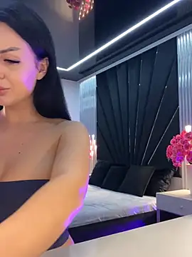 KenyaCruz online show from October 2025 05:12:02 PM