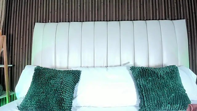 SandraMilerr online show from February 2026 04:45:02 AM