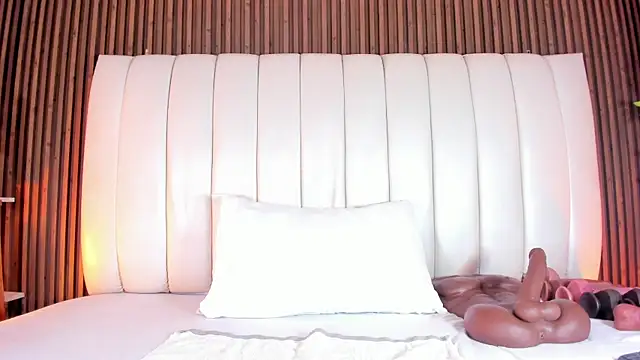 SandraMilerr online show from March 2026 04:31:01 AM