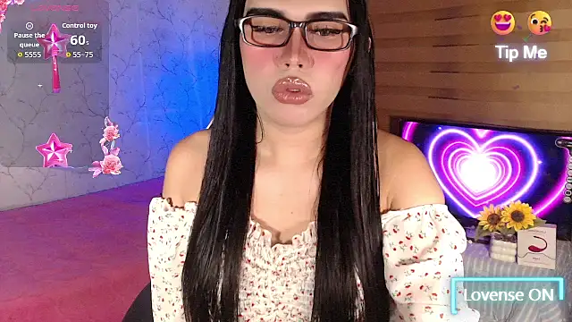 TssluttyNikka online show from May 2026 08:25:01 PM
