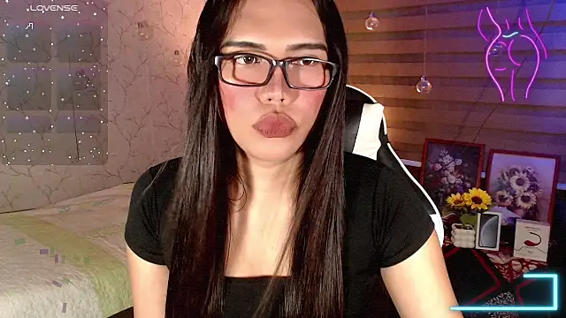 TssluttyNikka online show from February 2026 03:23:02 PM