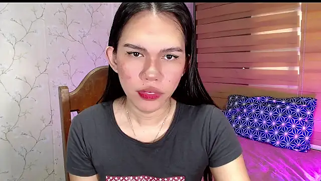 Snapshot of TssluttyNikka chatting on September 2025 04:03:01 AM TssluttyNikka online show from September 2025 04:03:01 AM