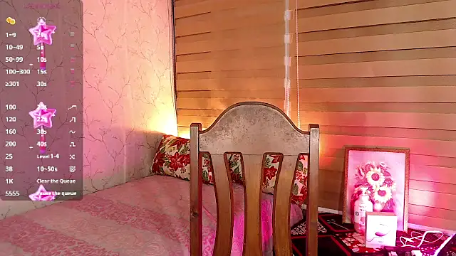 Snapshot of TssluttyNikka chatting on October 2025 08:22:02 PM TssluttyNikka online show from October 2025 08:22:02 PM