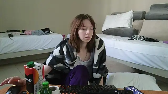 graylovescookies online show from October 2025 11:14:02 AM