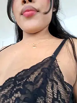 Michell em online show from February 2026 06:52:01 PM