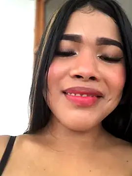 Michell em online show from December 2025 06:34:02 PM