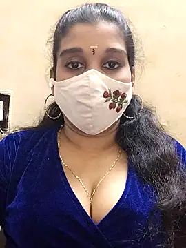 amelia-rani online show from April 2026 07:18:01 PM