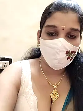 Snapshot of amelia-rani chatting on September 2025 06:47:02 PM amelia-rani online show from September 2025 06:47:02 PM