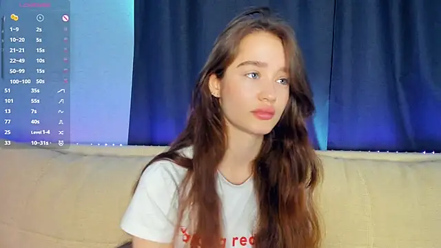 lovelyalivia online show from April 2026 07:09:01 AM