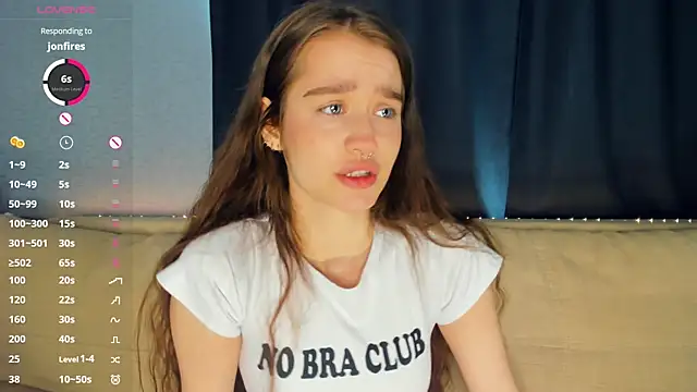 Snapshot of lovelyalivia chatting on April 2026 08:21:02 AM lovelyalivia online show from April 2026 08:21:02 AM