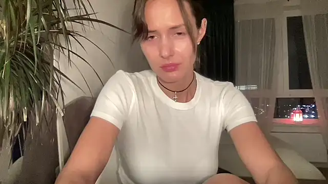 Snapshot of Gidelii chatting on October 2025 06:11:01 PM Gidelii online show from October 2025 06:11:01 PM