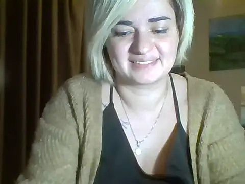 Snapshot of Wymini chatting on October 2025 09:06:02 PM Wymini online show from October 2025 09:06:02 PM